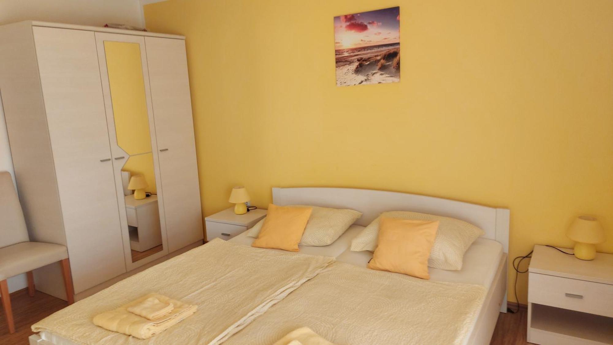 Apartments Kivi Novigrad Istria Camera foto