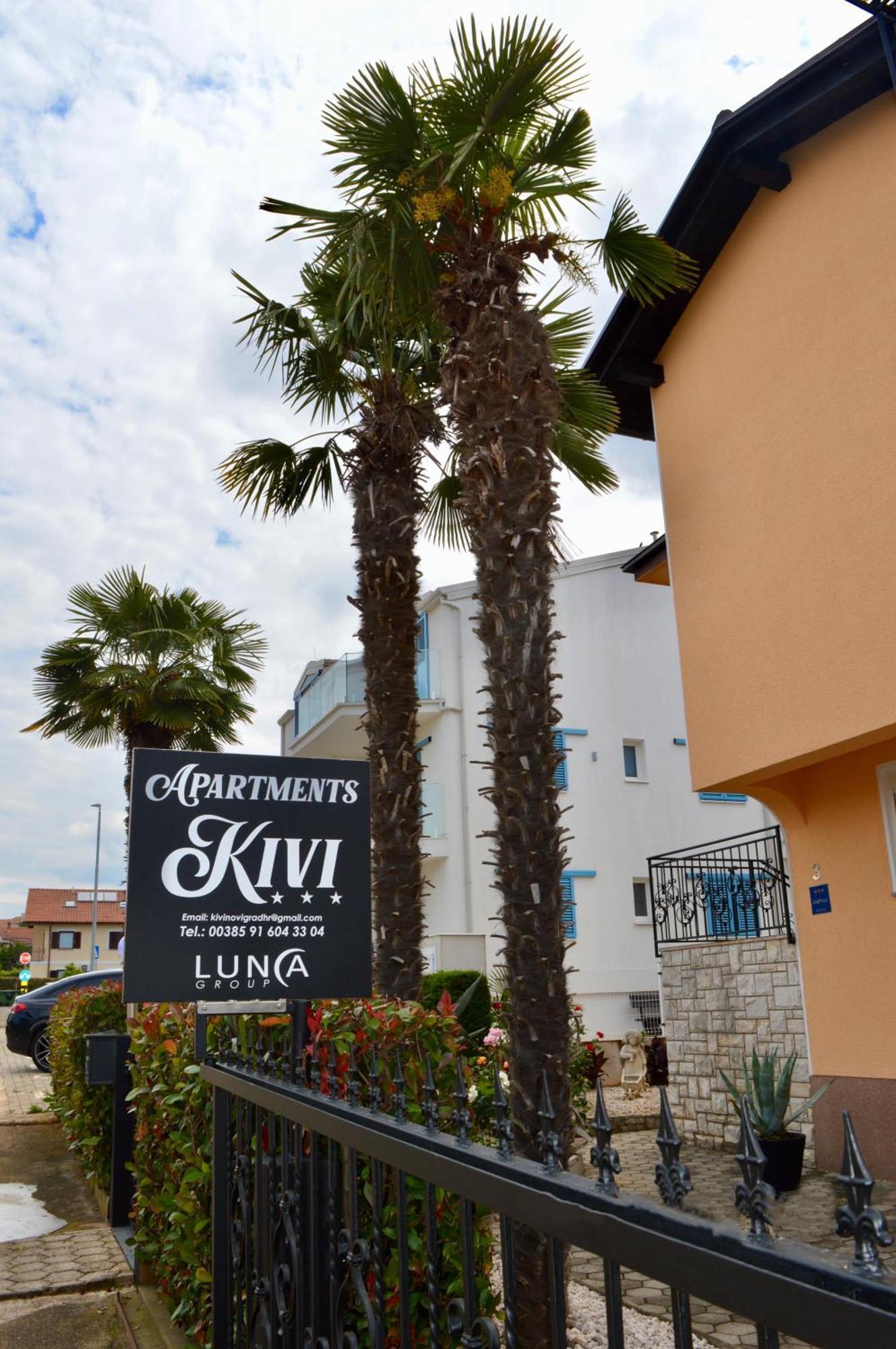 Apartments Kivi Novigrad Istria Esterno foto