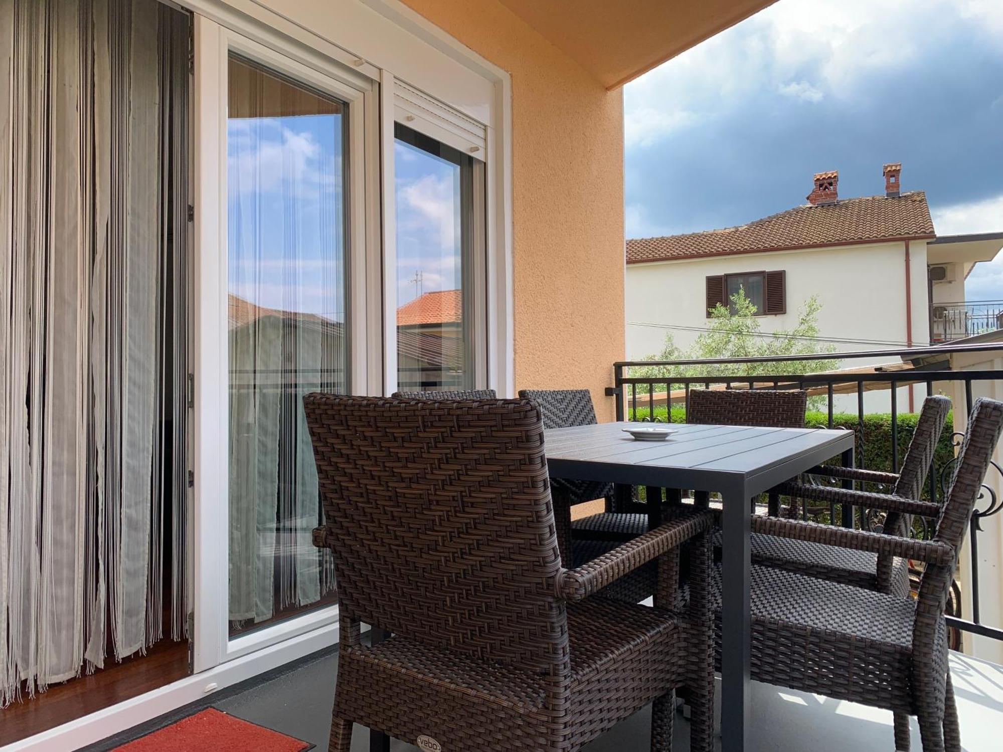 Apartments Kivi Novigrad Istria Esterno foto